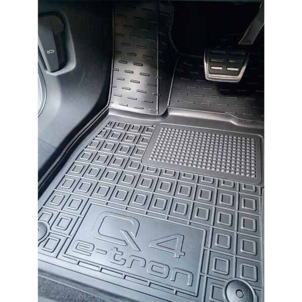 Коврики в салон Audi Q4 e-tron 2021- резиновые, чёрные (AVTO-Gumm)