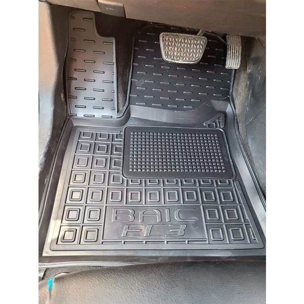 Коврики в салон BAIC EC3 2016- резиновые, чёрные (AVTO-Gumm)