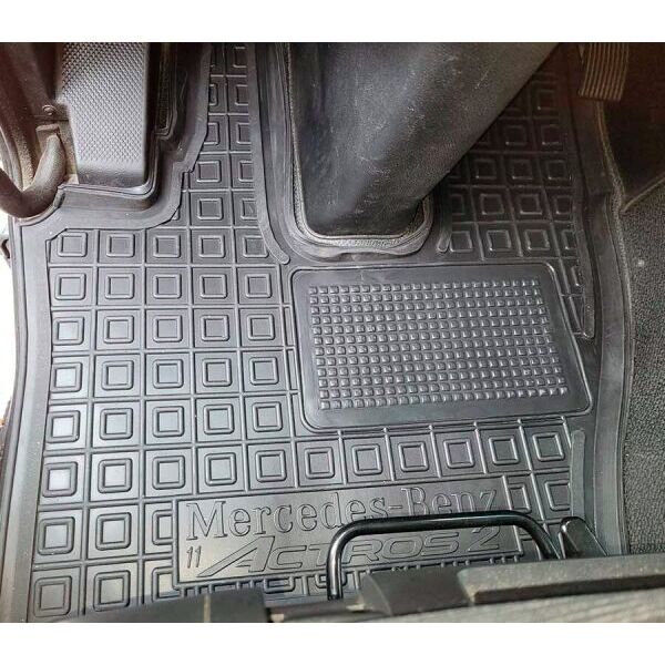 Коврики в салон Mercedes Actros 2 2011-2018 резиновые, чёрные (AVTO-Gumm)